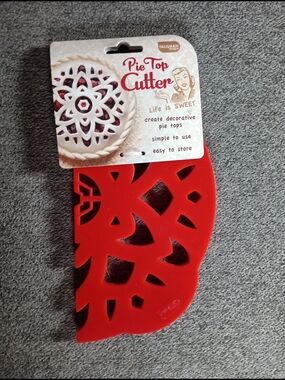 Pie Top Cutter in Red - Decorative Pie Top Stencil